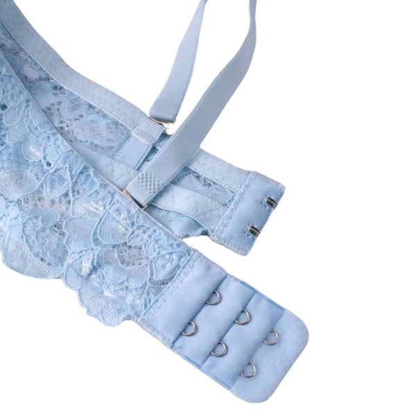 Lady's Underwear Bra with Thin Lace and Thick Cups on the Bottom